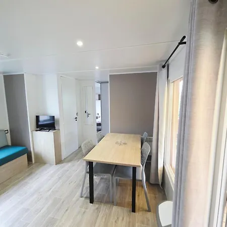 Sejour Normandie - Mobilhomes Premium 3ch-6p Avec Clim-tv-wifi Dans L'eure * Ivry-la-Bataille